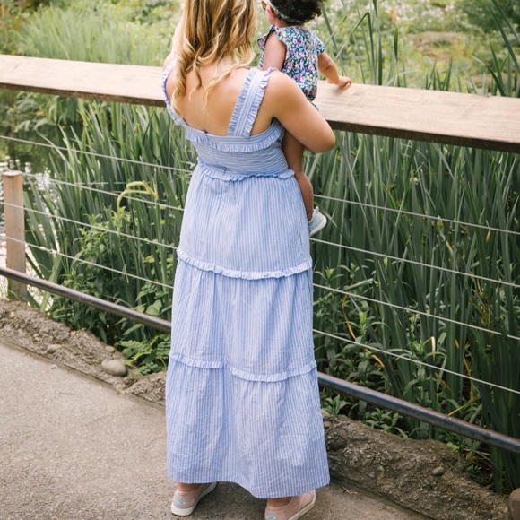 Gal Meets Glam Courtney Rio - Picture 2 of 5